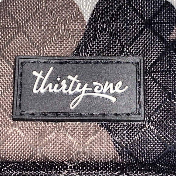 NWOT Child’s, Thirty-One Green Camo Print Insulated Zipper Lunch Bag - Picture 6 of 16